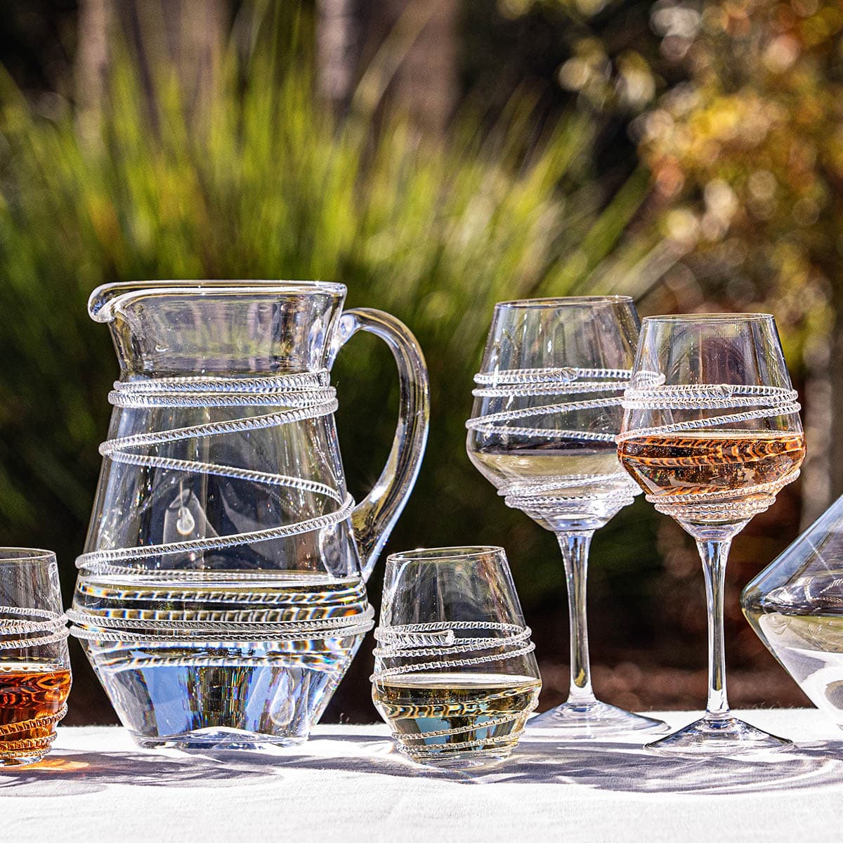 Drinkware Collections: Drinking Glasses & Drink Serveware